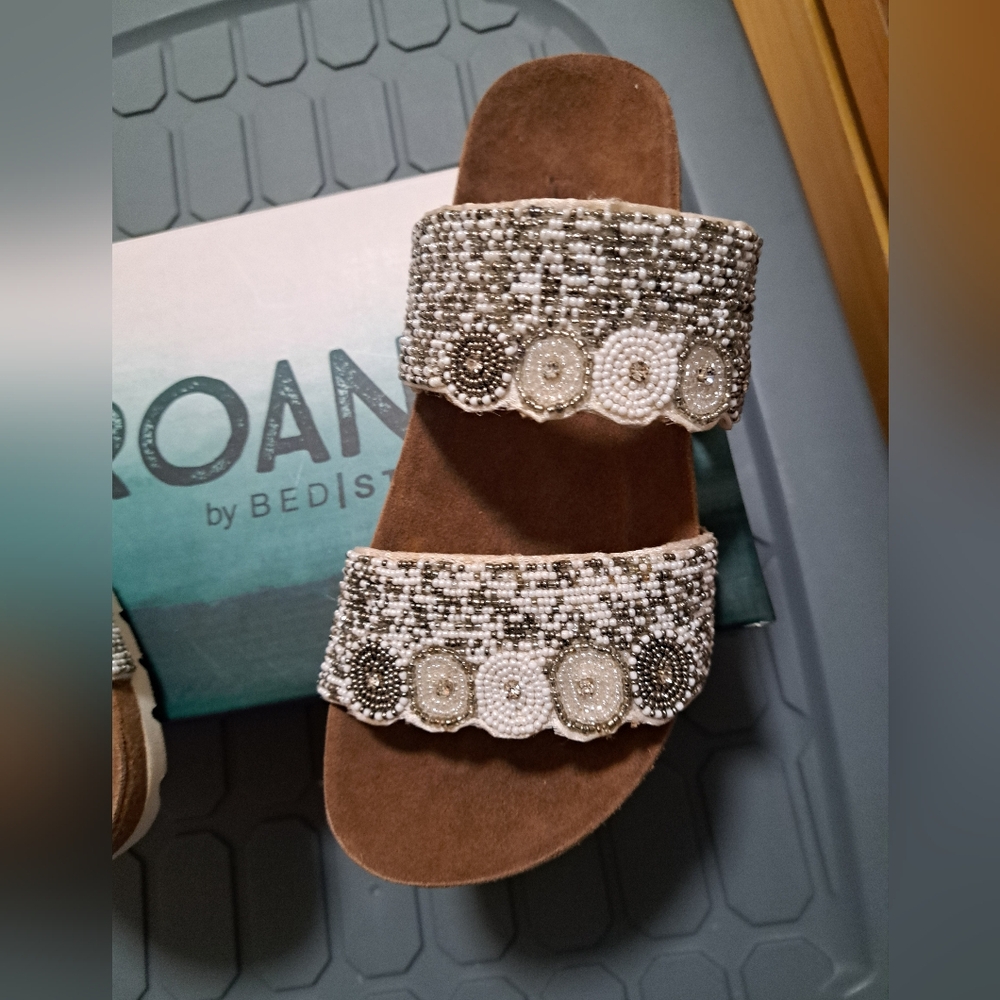 ROAN SLIDE jury white MULTI BEAD sandals BRAND NEW Size 8 SO PRETTY - Picture 2 of 7